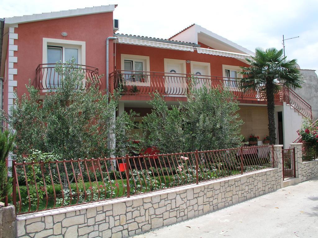 Apartments Salamun Биоград-на-Мору Экстерьер фото